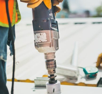 Jak planować instalację pneumatyczną i ograniczyć koszty