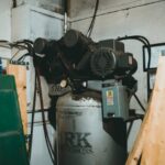 Remont sprężarki tłokowej – poradnik krok po kroku, koszty, FAQ